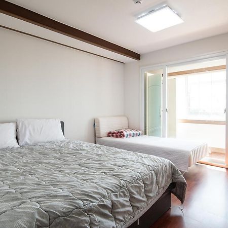 White Dream Pension Jeju Extérieur photo