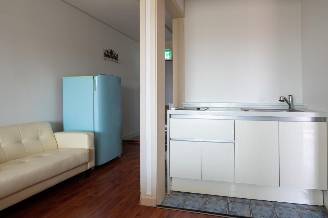 White Dream Pension Jeju Extérieur photo