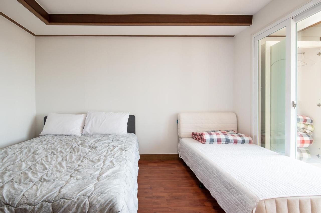 White Dream Pension Jeju Extérieur photo