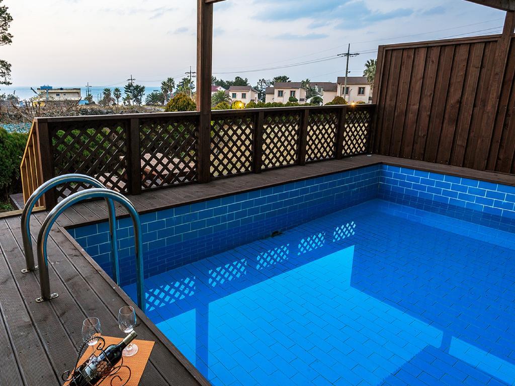 White Dream Pension Jeju Extérieur photo