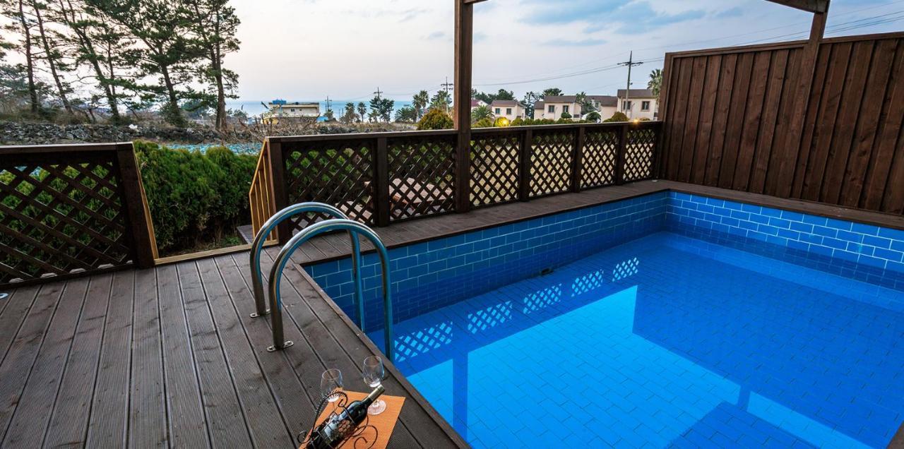 White Dream Pension Jeju Extérieur photo